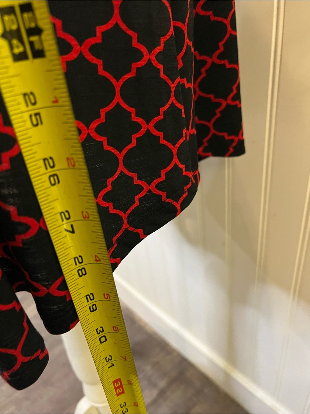 New With Tag- Pink Coconut Boutique Black and Red Lattice Print Tunic. Size XXXL - Picture 7 of 7